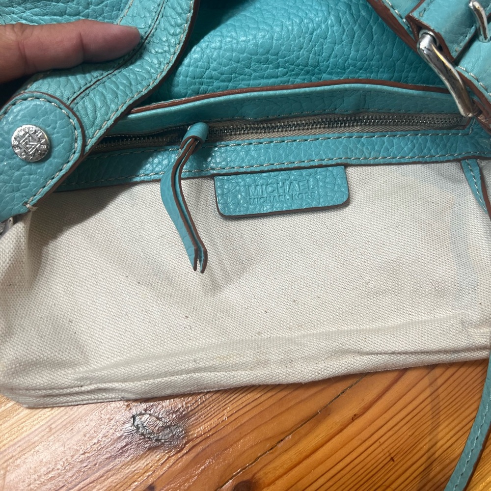 Michael kors  teal/turquoise shoulder bag - Picture 9 of 15